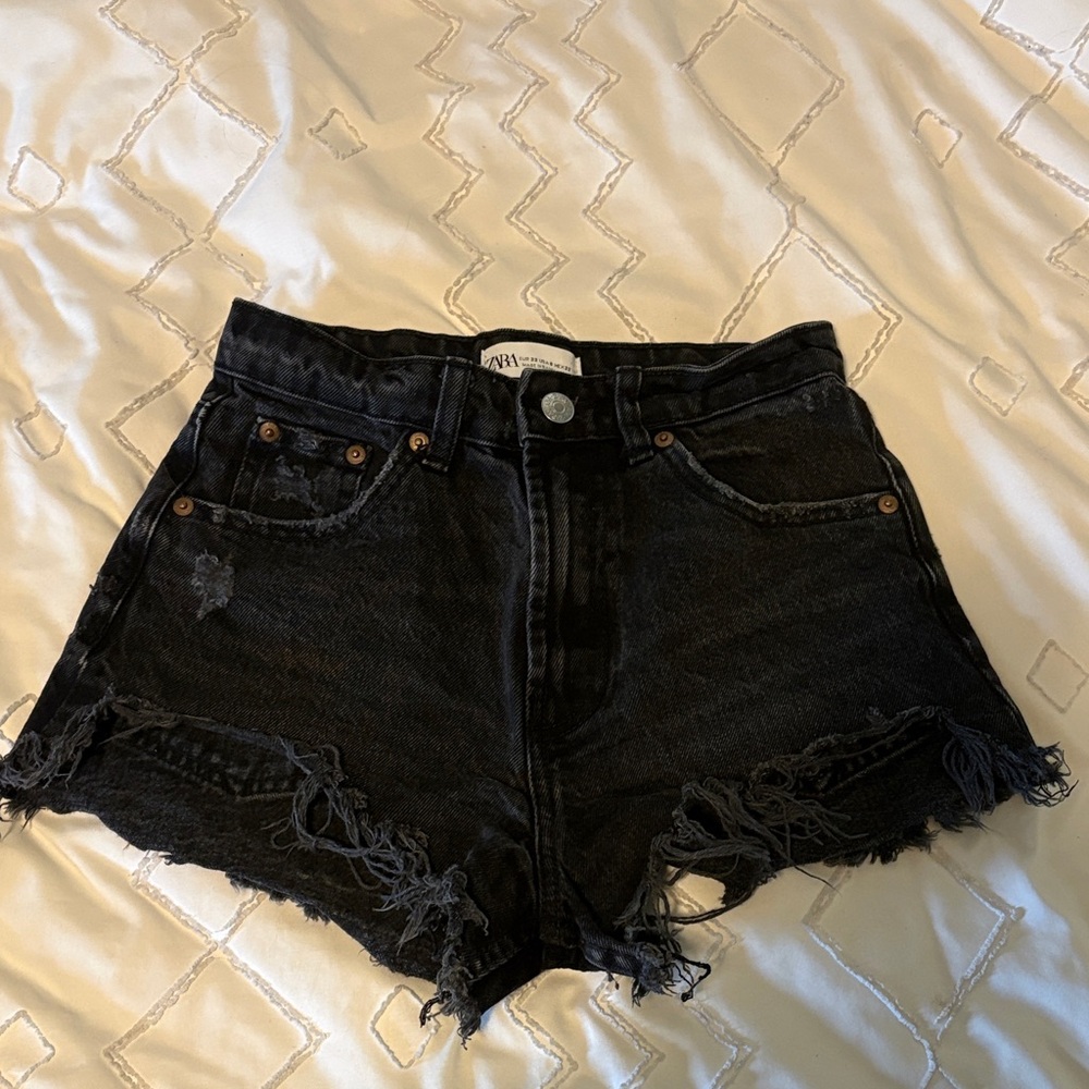 Zara Black Frayed Hem Jean Shorts